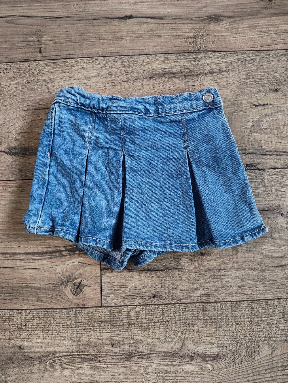 GAP Blue Denim Pleated Skort